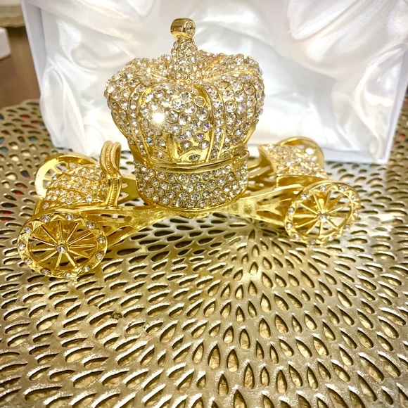 PRAISE THE MIGHTY KING 👑 - Picture 11 of 12